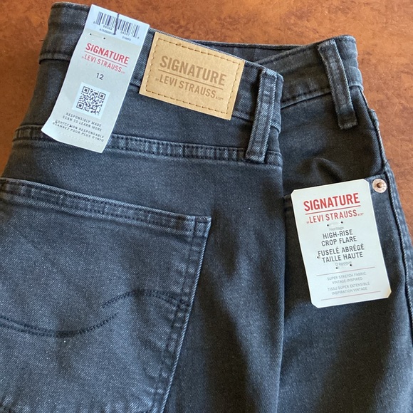 Levi Heritage High rise Crop Flare size 12 NWT faded black - Picture 10 of 10